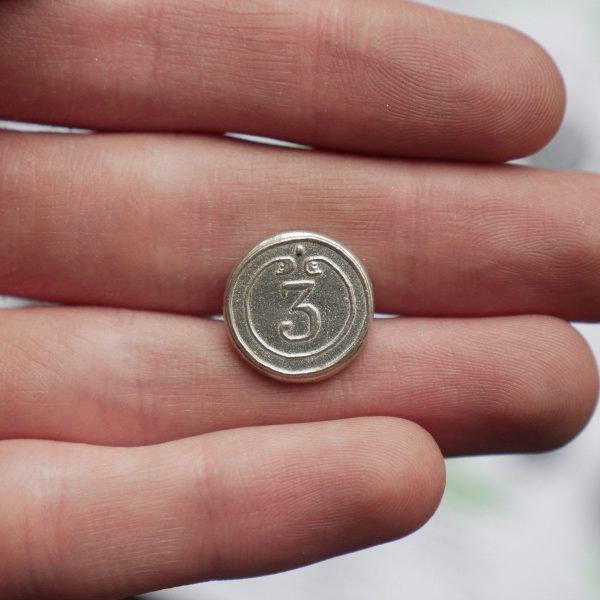 3 4  and 5 8  3rd Regiment Button (French) 1775-1779 on Sale - Image 3
